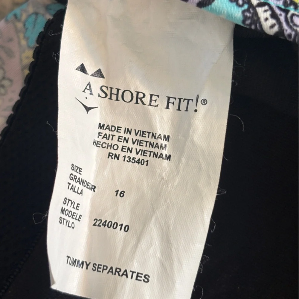 A Shore Fit Floral Paisley Ruffle Tankini Top - Picture 9 of 12